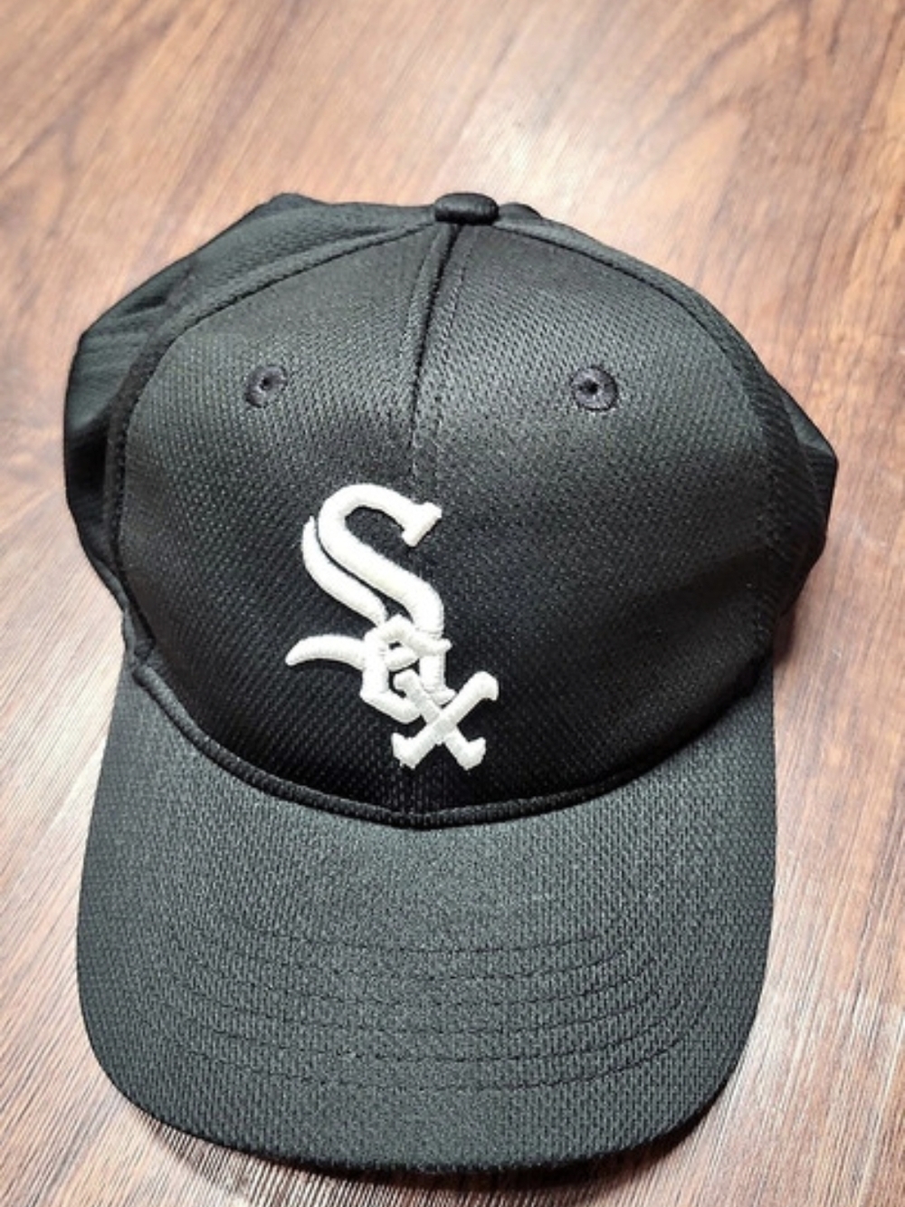 YOUTH MLB Black & White Adjustable Baseball Cap